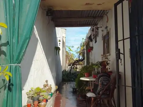 Casa 3 ambientes con 1 baño