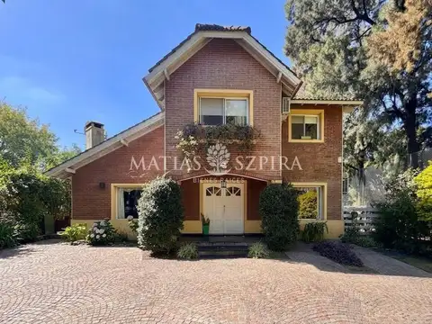 Casa en Venta 5 Ambientes en Haras Maria Eugenia