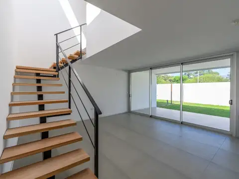 Depto Tipo Casa en Venta de 3 dormitorios