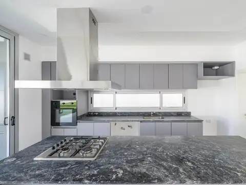 Depto Tipo Casa en Venta con 2 cocheras