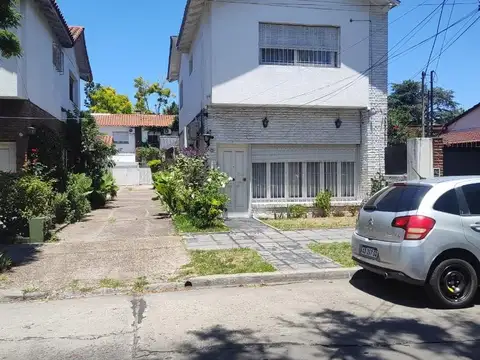 Depto Tipo Casa en Venta de 4 ambientes