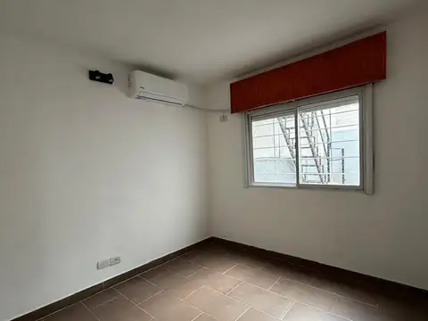 Departamento en Alquiler en Villa Real, $ 500.000