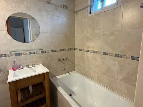 Ingeniero Pereyra 3500, Piso 1