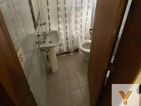 Casa 2 ambientes con 1 baño