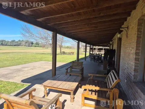 VENTA. EXCLUSIVO CLUB DE POLO. EXCELENTE ACCESO.  A 900 metros de la Ruta 28 (Km 5).