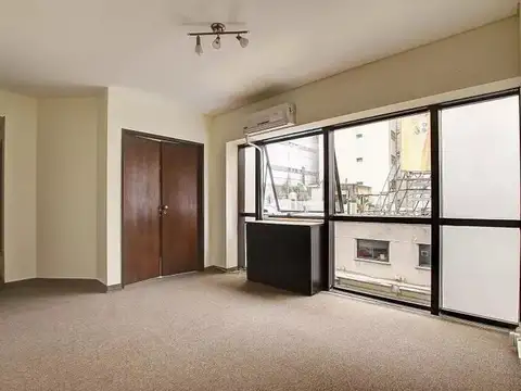 VENTA OFICINA CON BAÑO Y KICHENETTE 4 DESPACHOS