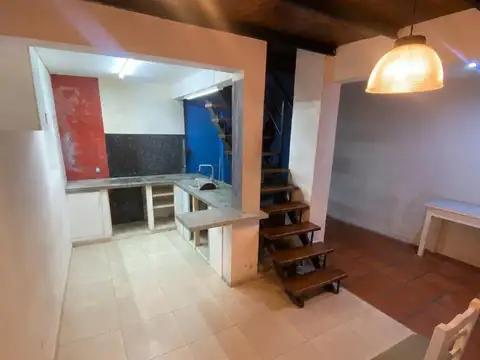 Depto Tipo Casa en Alquiler en Pompeya, $ 1.200.000