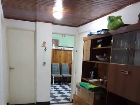 Depto Tipo Casa en Venta 40 años