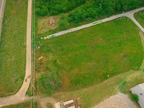 LOTE-Nª3- COMERCIAL AGROSERVICIO/TANQUES DE GASOIL