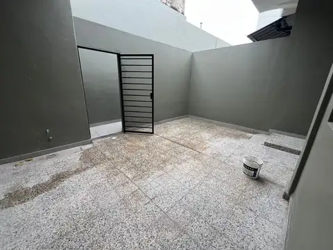 Depto Tipo Casa en Alquiler de 3 ambientes