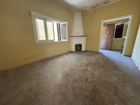 Casa en Venta en Villa Sarmiento, USD 108.000