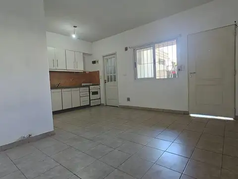 Depto Tipo Casa en Venta de 1 dormitorio