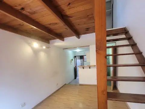 Depto Tipo Casa en Venta de 2 ambientes