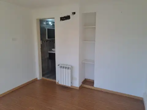 Depto Tipo Casa en Alquiler de 1 dormitorio