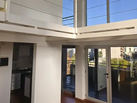 Depto Tipo Casa en Alquiler con 1 cocheras