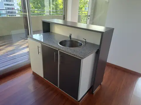 Depto Tipo Casa en Alquiler con 1 cocheras