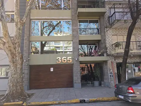 Depto Tipo Casa 2 ambientes con 1 baño