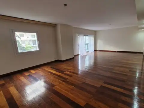 Departamento en Alquiler de 3 dormitorios