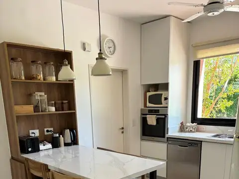 Casa en Alquiler Temporal en Laguna Del Sol, USD 5.300