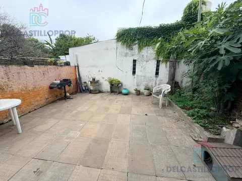 Depto Tipo Casa 4 ambientes con 2 baños