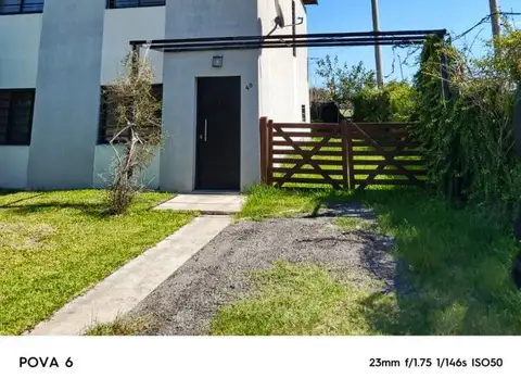 CASA EN VENTA  MORENO