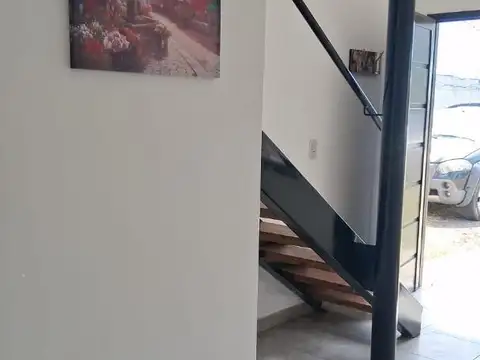 Casa 3 ambientes con 2 baños
