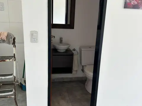 Casa 3 ambientes con 2 baños