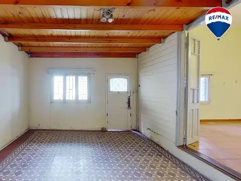 Casa 3 ambientes con 1 baño