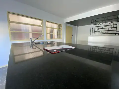 Departamento en Venta en Villa General Mitre, USD 195.000