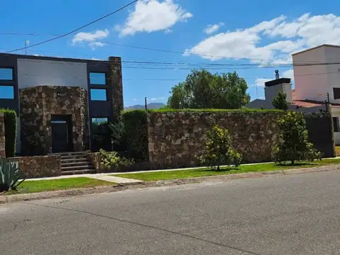 Casa en Venta en El Challao, Las Heras