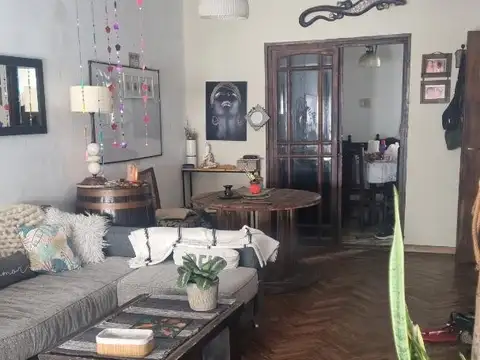 Navarro 5700