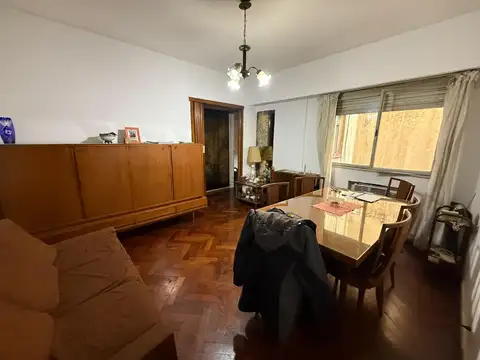 SEMIPISO 3 AMBIENTES - CONTRAFRENTE CON PATIO