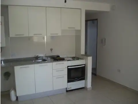 ALQUILER SEMIPISO 1 DORMITORIO  C/FRENTE