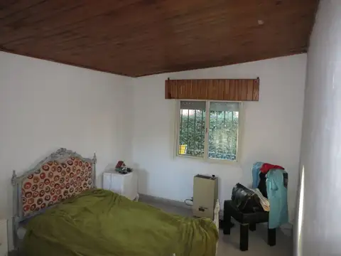 CASA EN CENTRO DE CAPILLA DEL SEÑOR AMPLIO LOTE