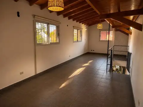 El Resero 100, Piso p b