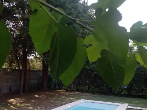 Casa en Venta con 1 cochera
