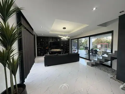 CASA 5 AMBIENTES VENTA HARAS SAN PABLO G.RODRIGUEZ