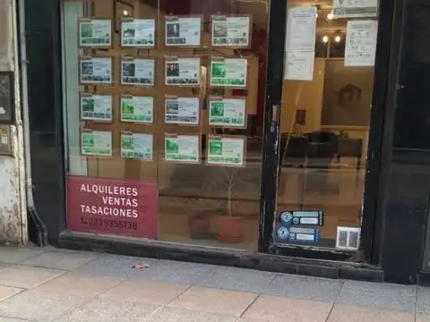 Local en Venta 45 años