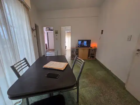 Depto Tipo Casa en Venta 57 años