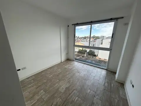 GUEMES 900