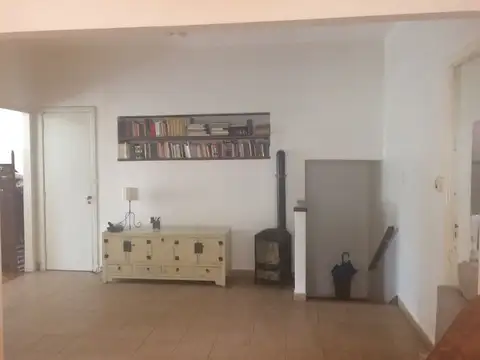 Depto Tipo Casa en Venta de 5 ambientes