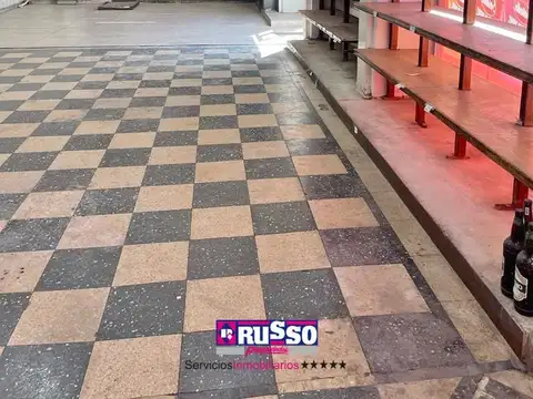 Alquiler de Local sobre Peatonal - San Justo