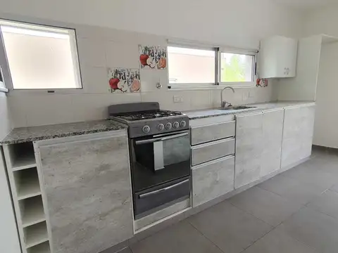 Casa en Alquiler de 4 dormitorios