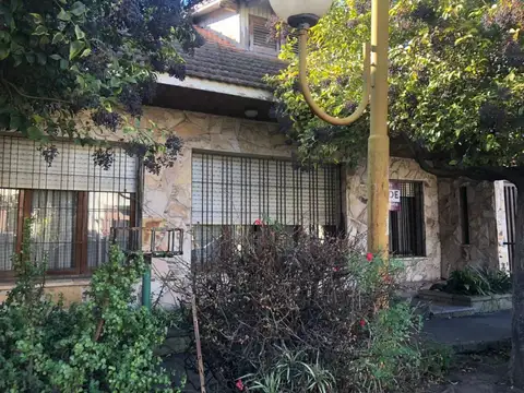 Casa Chalet  en Venta en Quilmes Oeste, Quilmes, G.B.A. Zona Sur