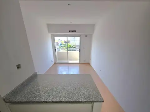 Departamento en Venta en Parque Chacabuco, USD 80.000