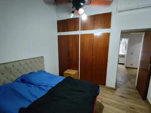 Casa 5 ambientes con 4 baños