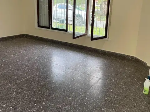 Casa en Alquiler de 3 dormitorios