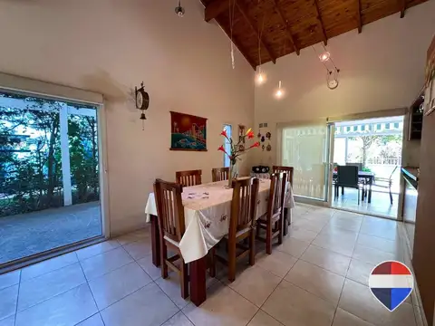Casa 6 ambientes con 3 baños