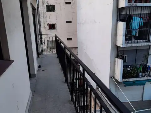 Departamento en Alquiler en Balvanera, $ 950.000
