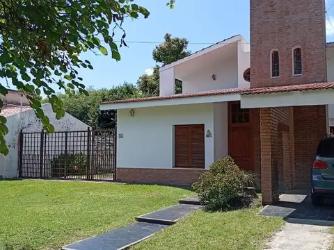 VENTA CASA 5DORM  PILETA MARQUES DE SOBREMONTE CBA